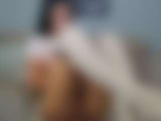 Live cam show with Sara - Cute on livesexfox.com