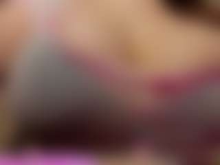 Live cam show with Ayana Delatorre - Thick on Gym Cam Girls