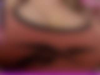 Live cam show with Ayana Delatorre - Smoking on sexylive.show