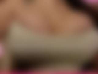 Live cam show with Ayana Delatorre - Green Eyes on Uber Horny