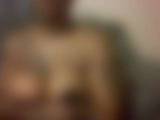 Live cam show with GingeyMadamThaDon - Middle Aged on Dare Cams
