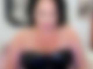Live cam show with Kate - Middle Aged on Camsoda