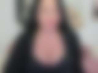 Kate MILF webcam performer live streaming
