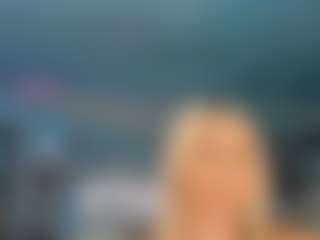 adrianna777's Live Sex Cam Show