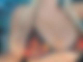 adrianna777's Live Sex Cam Show