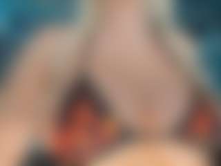 adrianna777's Live Sex Cam Show