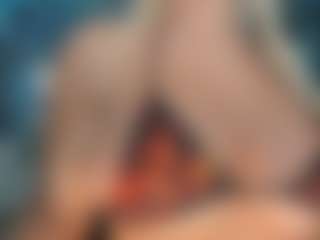 adrianna777's Live Sex Cam Show