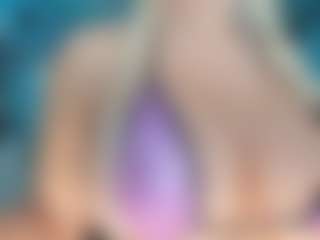 adrianna777's Live Sex Cam Show