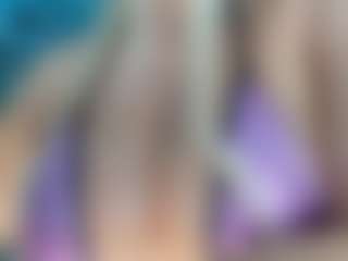 adrianna777's Live Sex Cam Show