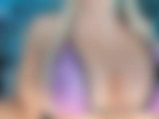 adrianna777's Live Sex Cam Show