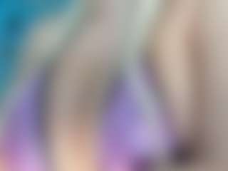 adrianna777's Live Sex Cam Show