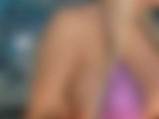 adrianna777's Live Sex Cam Show