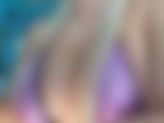 adrianna777's Live Sex Cam Show