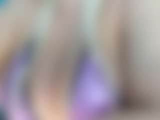 adrianna777's Live Sex Cam Show