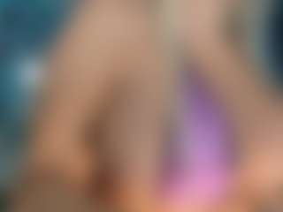 adrianna777's Live Sex Cam Show