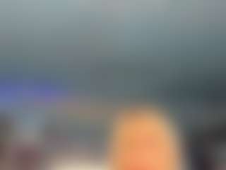adrianna777's Live Sex Cam Show