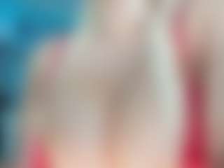 adrianna777's Live Sex Cam Show
