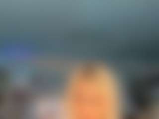 adrianna777's Live Sex Cam Show