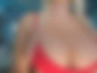 adrianna777's Live Sex Cam Show
