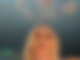 adrianna777's Live Sex Cam Show