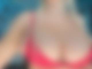 adrianna777's Live Sex Cam Show