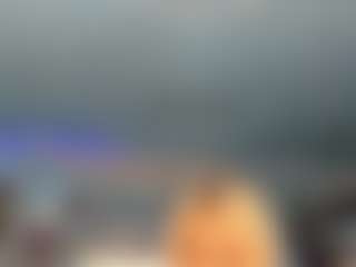adrianna777's Live Sex Cam Show
