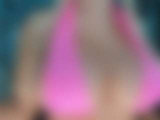 adrianna777's Live Sex Cam Show