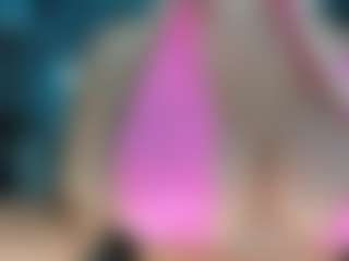 adrianna777's Live Sex Cam Show