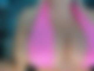 adrianna777's Live Sex Cam Show