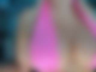 adrianna777's Live Sex Cam Show