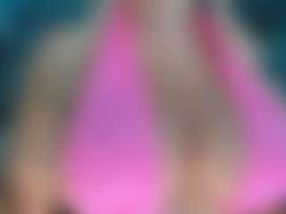 adrianna777's Live Sex Cam Show