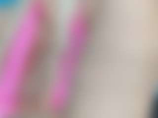 adrianna777's Live Sex Cam Show