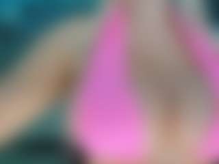 adrianna777's Live Sex Cam Show