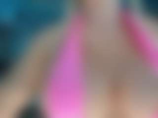 adrianna777's Live Sex Cam Show