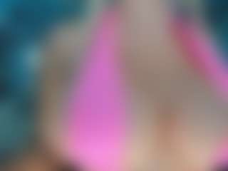 adrianna777's Live Sex Cam Show