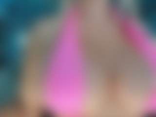 adrianna777's Live Sex Cam Show