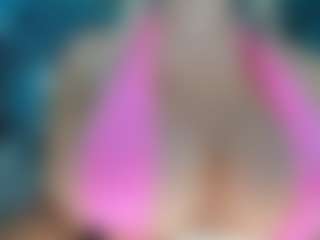 adrianna777's Live Sex Cam Show