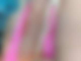 adrianna777's Live Sex Cam Show