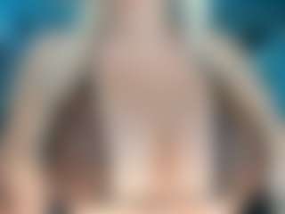adrianna777's Live Sex Cam Show