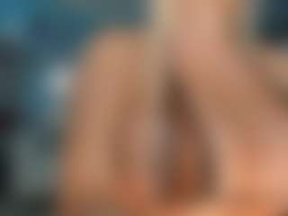 adrianna777's Live Sex Cam Show