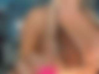 adrianna777's Live Sex Cam Show