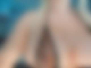 adrianna777's Live Sex Cam Show