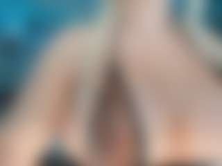 adrianna777's Live Sex Cam Show