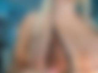 adrianna777's Live Sex Cam Show