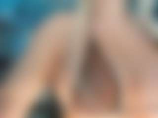 adrianna777's Live Sex Cam Show