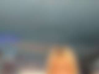 adrianna777's Live Sex Cam Show