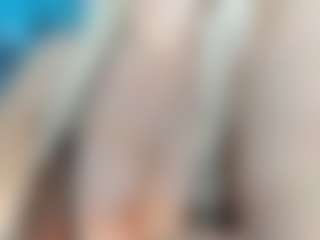 adrianna777's Live Sex Cam Show