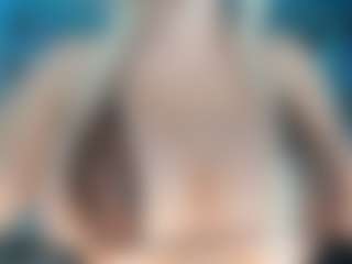 adrianna777's Live Sex Cam Show