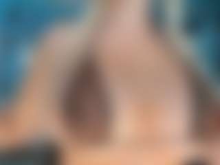 adrianna777's Live Sex Cam Show