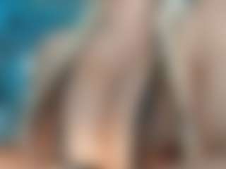 adrianna777's Live Sex Cam Show